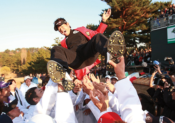 国内ツアーで優勝するたび、多くの仲間が祝福してくれた。応援してくれる人たちのために、高みを目指し続けようと強く思った